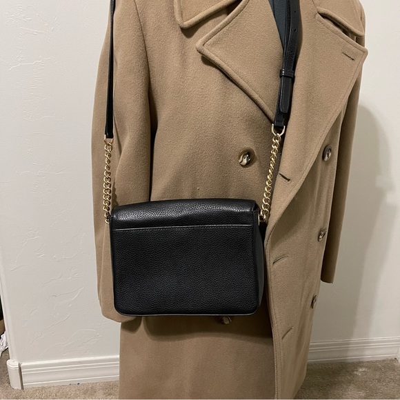 Michael Kors Black Leather Crossbody with Gold Chain - Picture 2 of 11